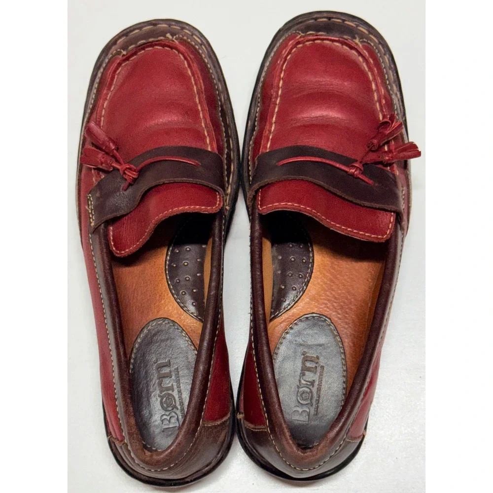 Born Handcrafted Red Brown Leather Tassel Loafers Moc Toe M W0574 F5 Womens 8/39